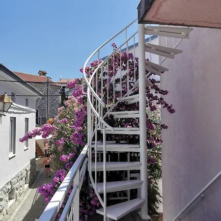 Ribar 1 Appartement Njivice Buitenkant foto
